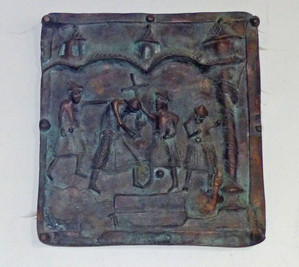 Bronzerelief Kreuztragung Christi