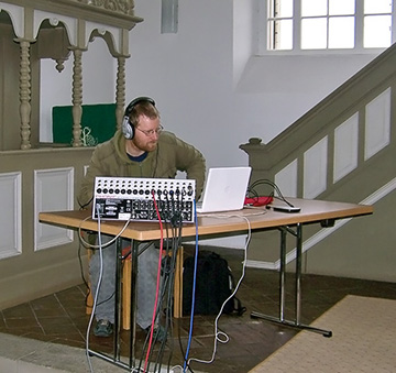 Tontechniker in Zühlsdorfer Kirche