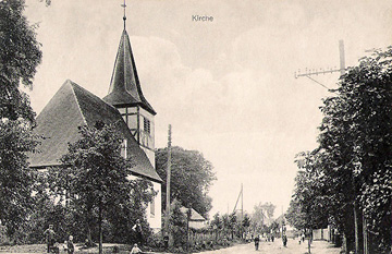 Historische Postkarte von Zühlsdorf, Dorfstraße und Kirche 1927